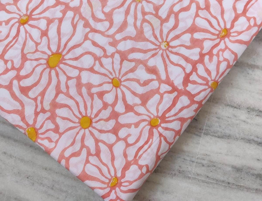Peach Daisy Floral Cotton Fabric, Soft Cotton Floral 100% Cotton Fabric By The Yard, Quilting, Sewing, Dressmaking, Textile Fabric