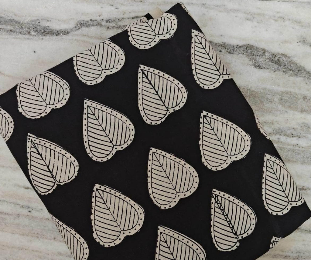 Black & White Leaf Print Cotton Fabric, Hand Block Print Style Indian Cotton, Craft Fabric by the Yard – Quilting, Dressmaking Home Decor