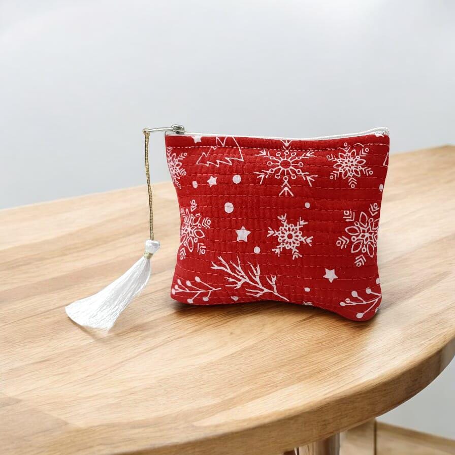 Handmade Quilted Pouch with Red Floral Design – Zipper Bag with Tassel | Christmas Gifts | Gift For Her | Tote Bags | Gift For Bags