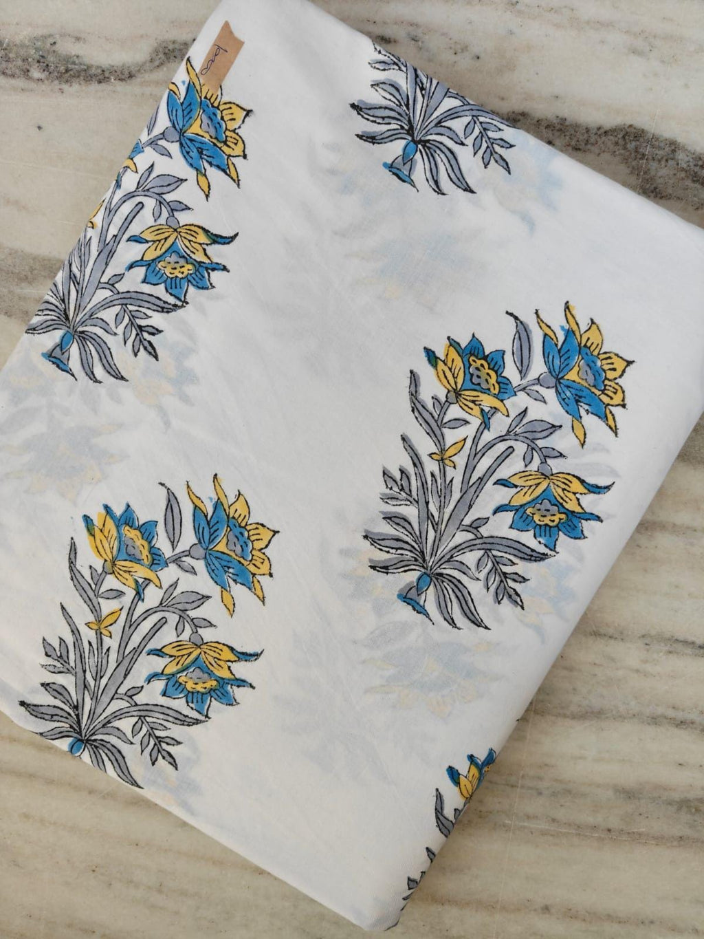 Summer Floral Cotton Fabric, Soft Printed Cotton Fabric by the Yard Blue Yellow Flower Pattern for Dressmaking Breathable Cotton for Dresses
