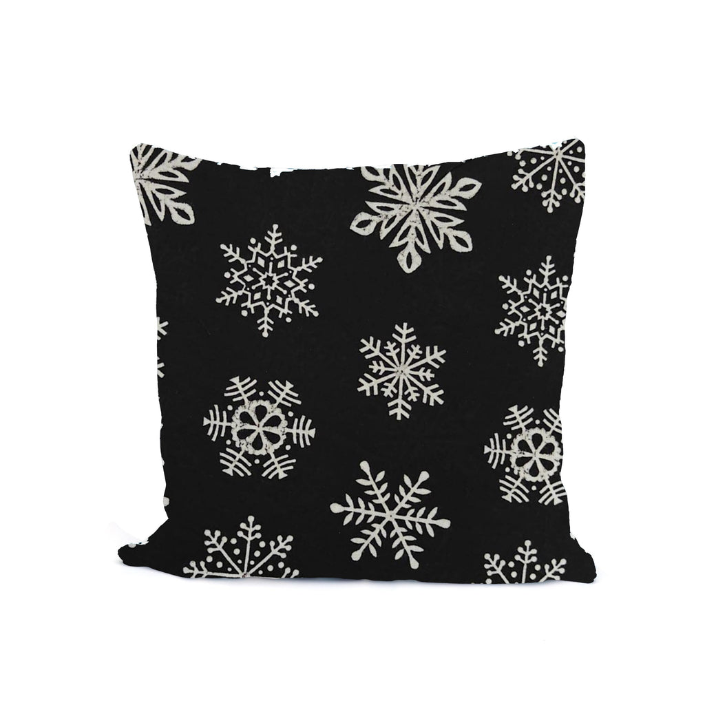 Black Snowflake Cushion Cover Hand Block Print Cotton Pillow Cover Christmas Winter Decor Modern Holiday Throw Pillow Festive Sofa Cushion