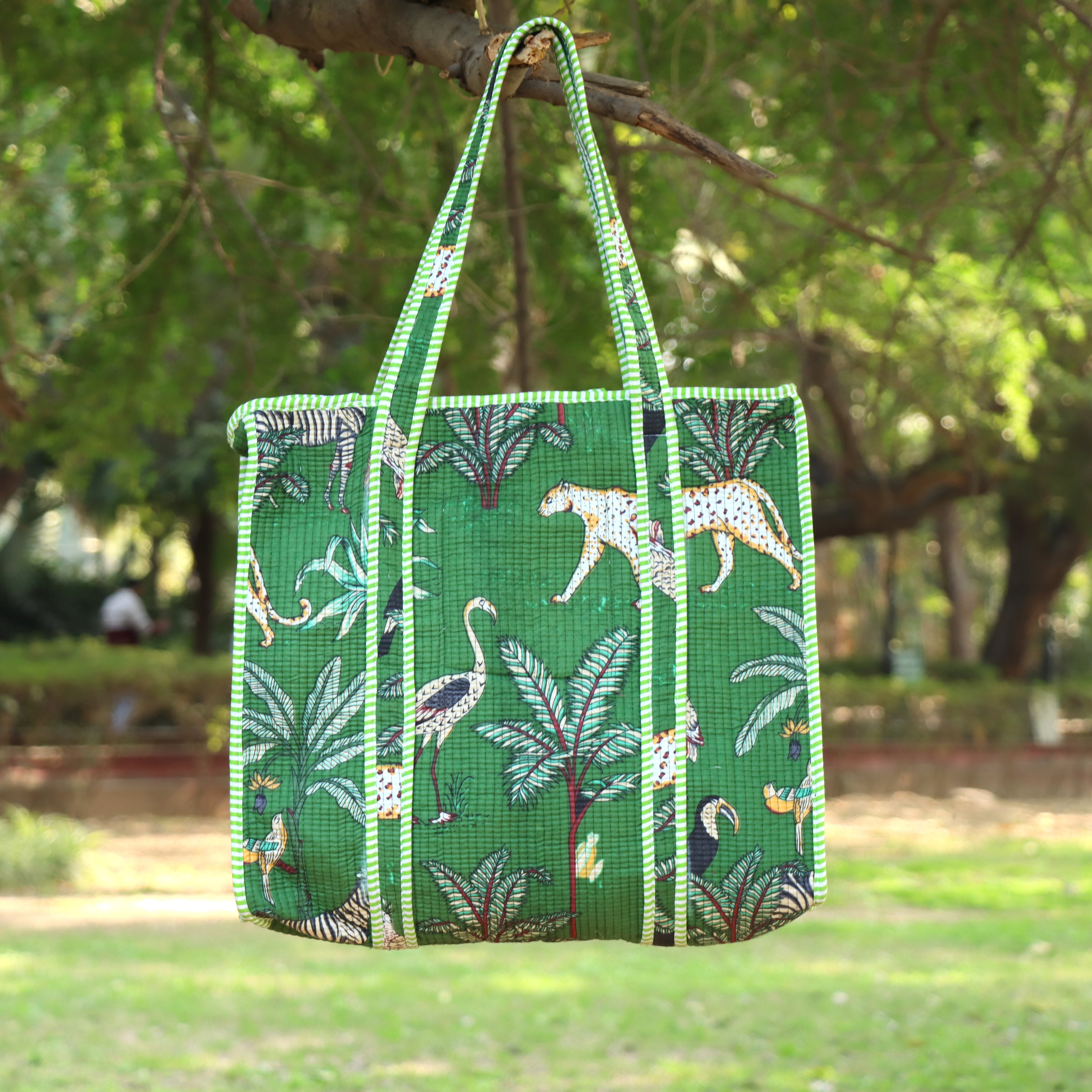 Green Jungle Safari Print Tote Bag, Handmade Quilted Cotton Shoulder Bag, Animal Print Eco Friendly Reusable Market & Travel Tote (Copy)