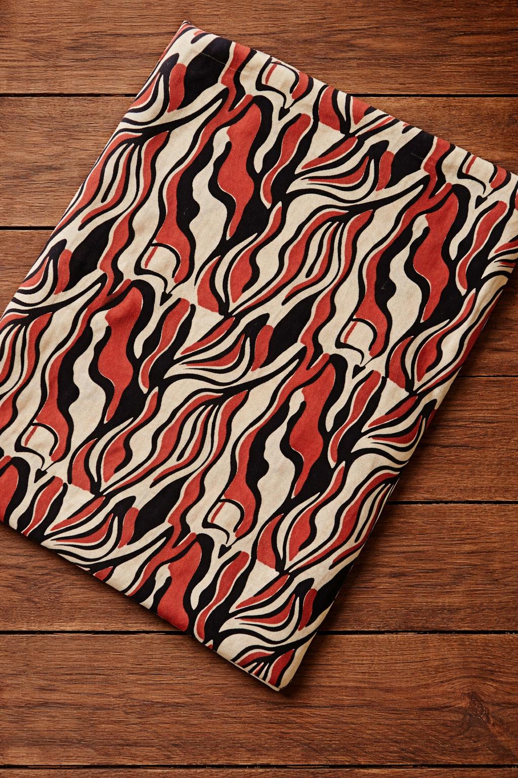 Abstract Wavy Print Cotton Fabric, Black Rust Beige Cotton Textile, Hand Printed Indian Fabric, Sewing Quilting, Loose Running Fabric
