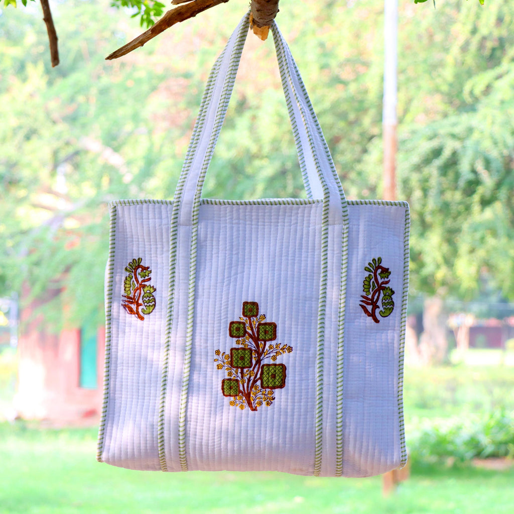 Handmade White Quilted Tote Bag with Embroidery | Floral Cotton Handbag | Minimalist Everyday Tote | Lightweight Shoulder Bag | Gift for Her