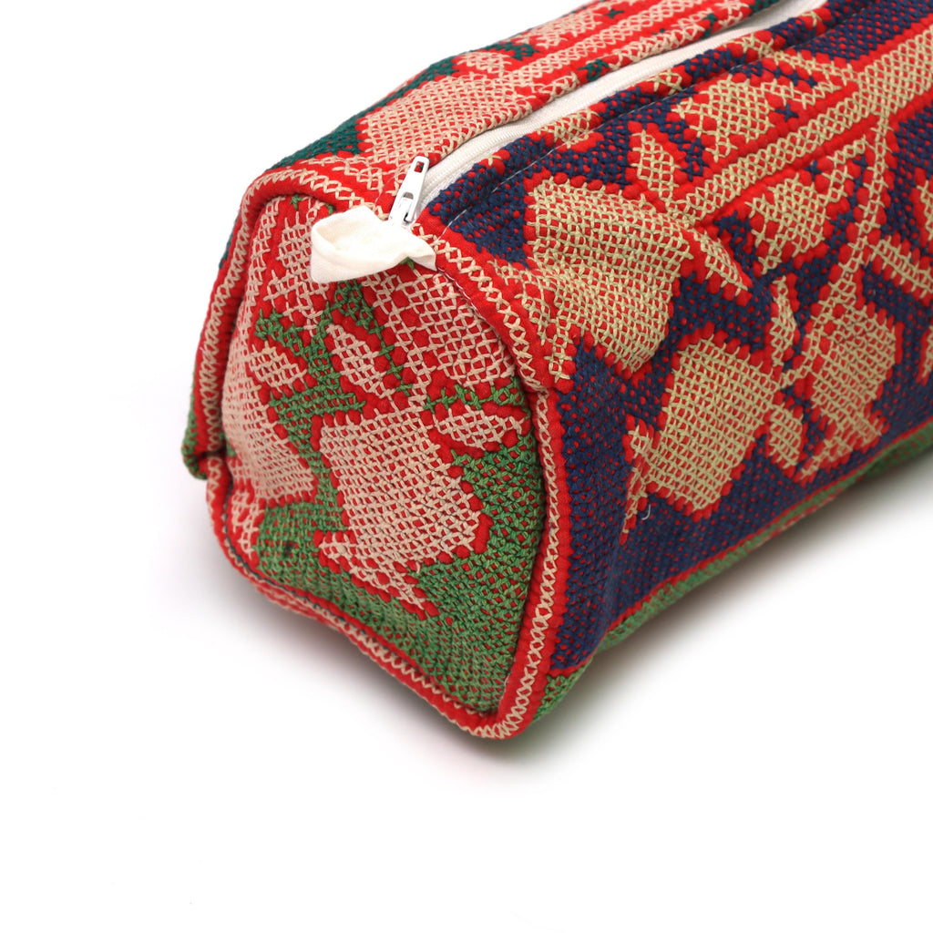 Handcrafted Embroidered Fabric Jewellery Pouch with Zip Closure, Jewellery Bag, Kantha Travel Pouch, Indian Textile Storage Pouch, Gifts