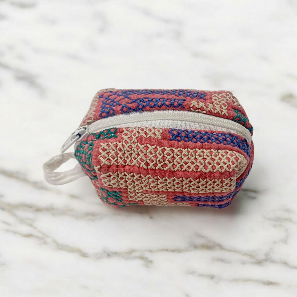 Handcrafted Embroidered Fabric Jewellery Pouch with Zip Closure, Mini Jewellery Bag, Vintage Jewellery Purses, Mini Bag, Jewellery Pouch