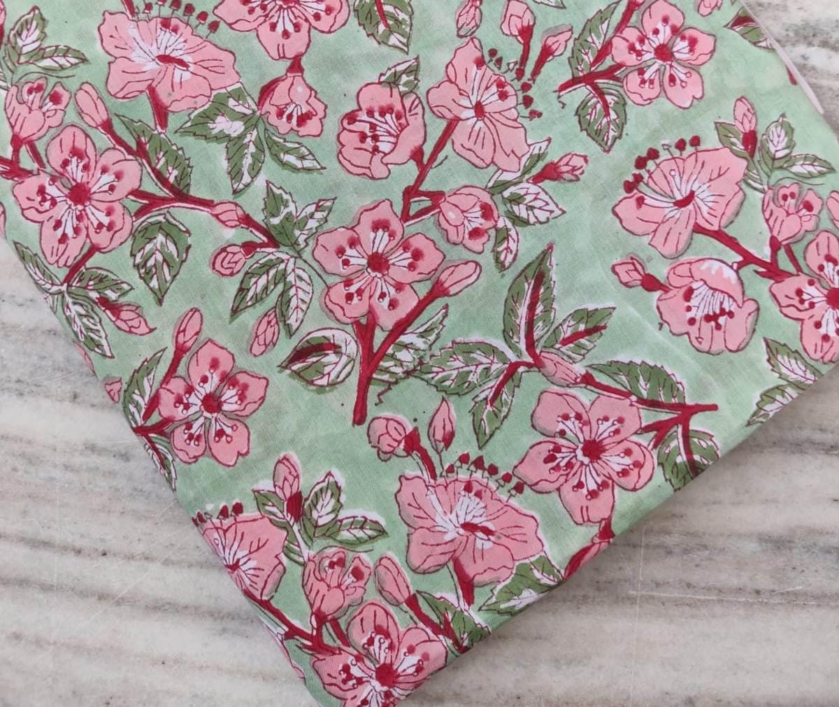 Green Pink Floral Cotton Fabric, 100% Soft Printed Cotton by the Yard, Quilting, Sewing, Dressmaking, Textile Fabric, Loose Running Fabric