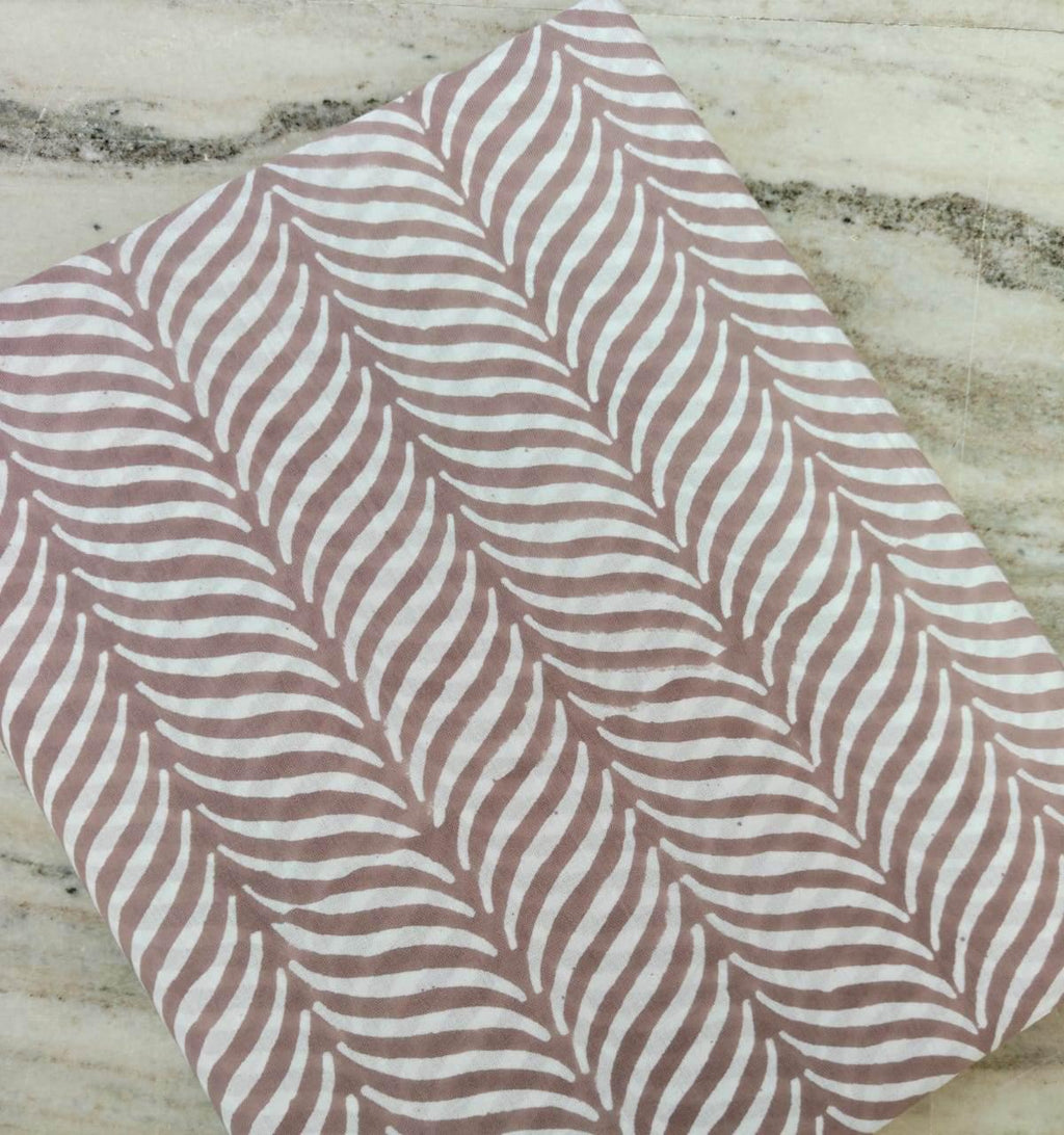 Dusty Rose Wave Cotton Fabric, Mauve & White Abstract Fabric, Quilting Fabric Dress Making Fabric By The Yard, Loose Running Fabric, Napkins