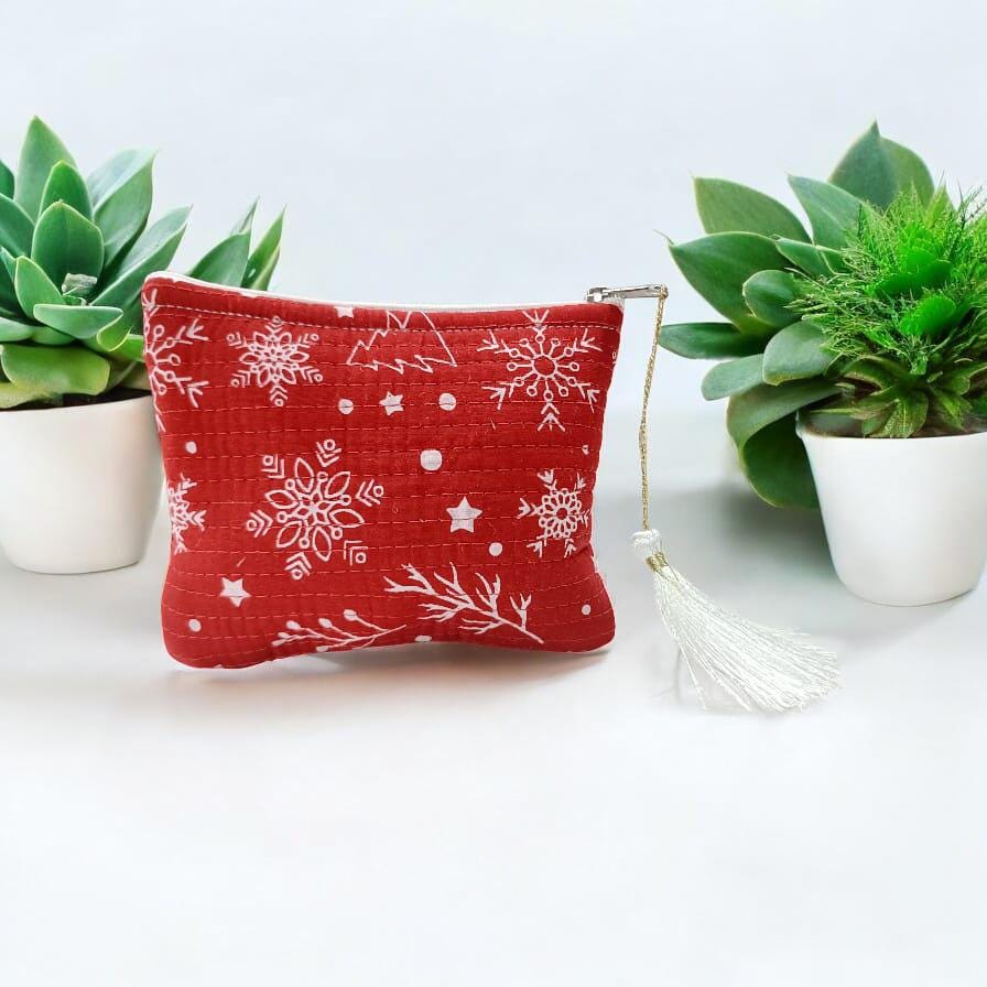 Handmade Quilted Pouch with Red Floral Design – Zipper Bag with Tassel | Christmas Gifts | Gift For Her | Tote Bags | Gift For Bags