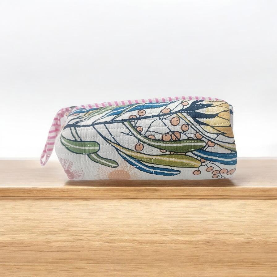 Quilted Floral Makeup Bag, Handmade Cotton Cosmetic Pouch, Modern Botanical Zip Bag, Toiletry Travel Pouch, Small Makeup Organizer, Gifts
