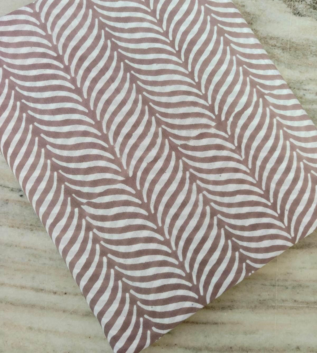 Dusty Rose Wave Cotton Fabric, Mauve & White Abstract Fabric, Quilting Fabric Dress Making Fabric By The Yard, Loose Running Fabric, Napkins
