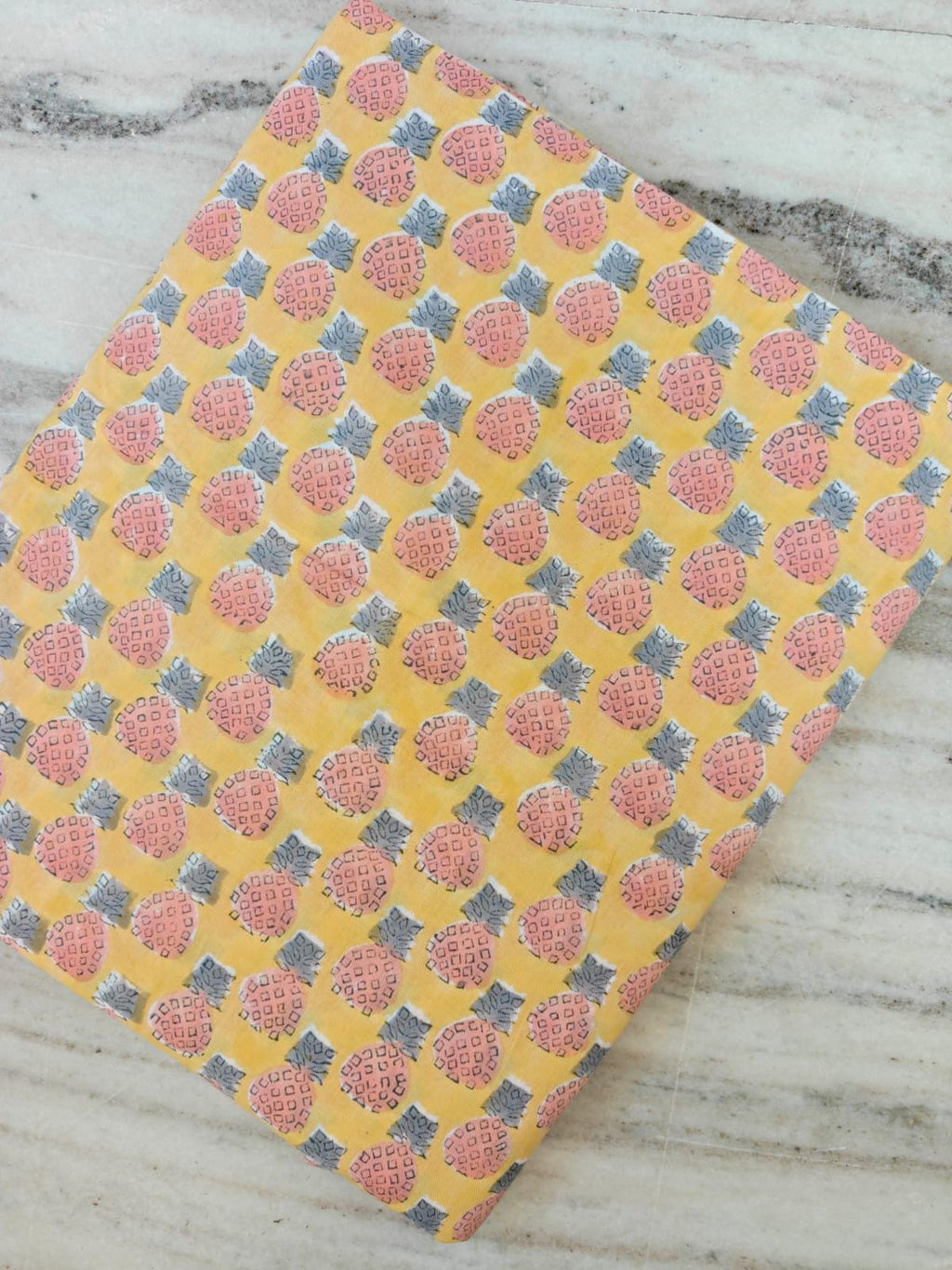 Yellow Pineapple Cotton Fabric, Tropical Fruit Print Fabric, Summer Cotton Fabric by the Yard, Pineapple Pattern Fabric for Sewing Fabric