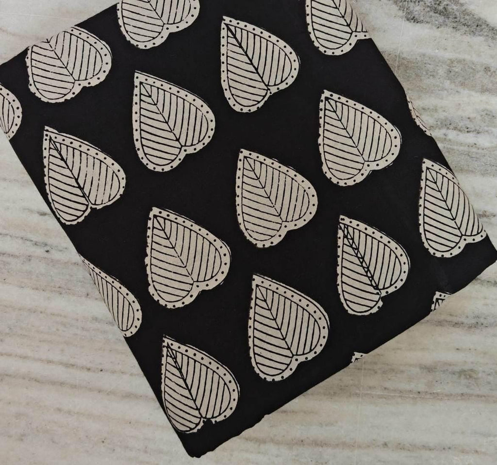 Black & White Leaf Print Cotton Fabric, Hand Block Print Style Indian Cotton, Craft Fabric by the Yard – Quilting, Dressmaking Home Decor