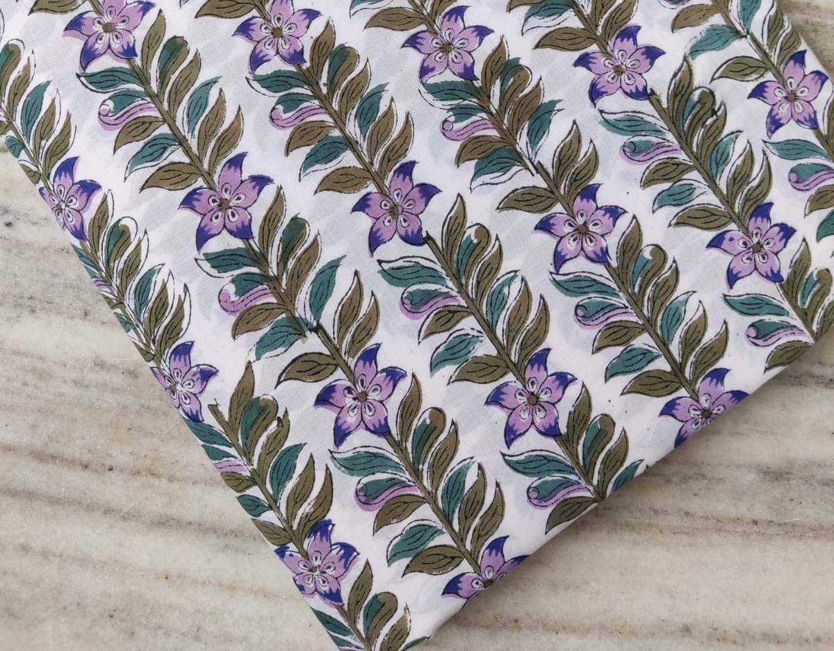White Purple Floral Cotton Fabric, Soft Cotton Fabric by the Yard, Quilting, Sewing, Dressmaking, Fabric for Loose Running, Textile Fabric