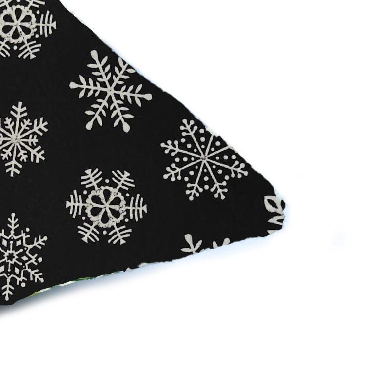 Black Snowflake Cushion Cover Hand Block Print Cotton Pillow Cover Christmas Winter Decor Modern Holiday Throw Pillow Festive Sofa Cushion