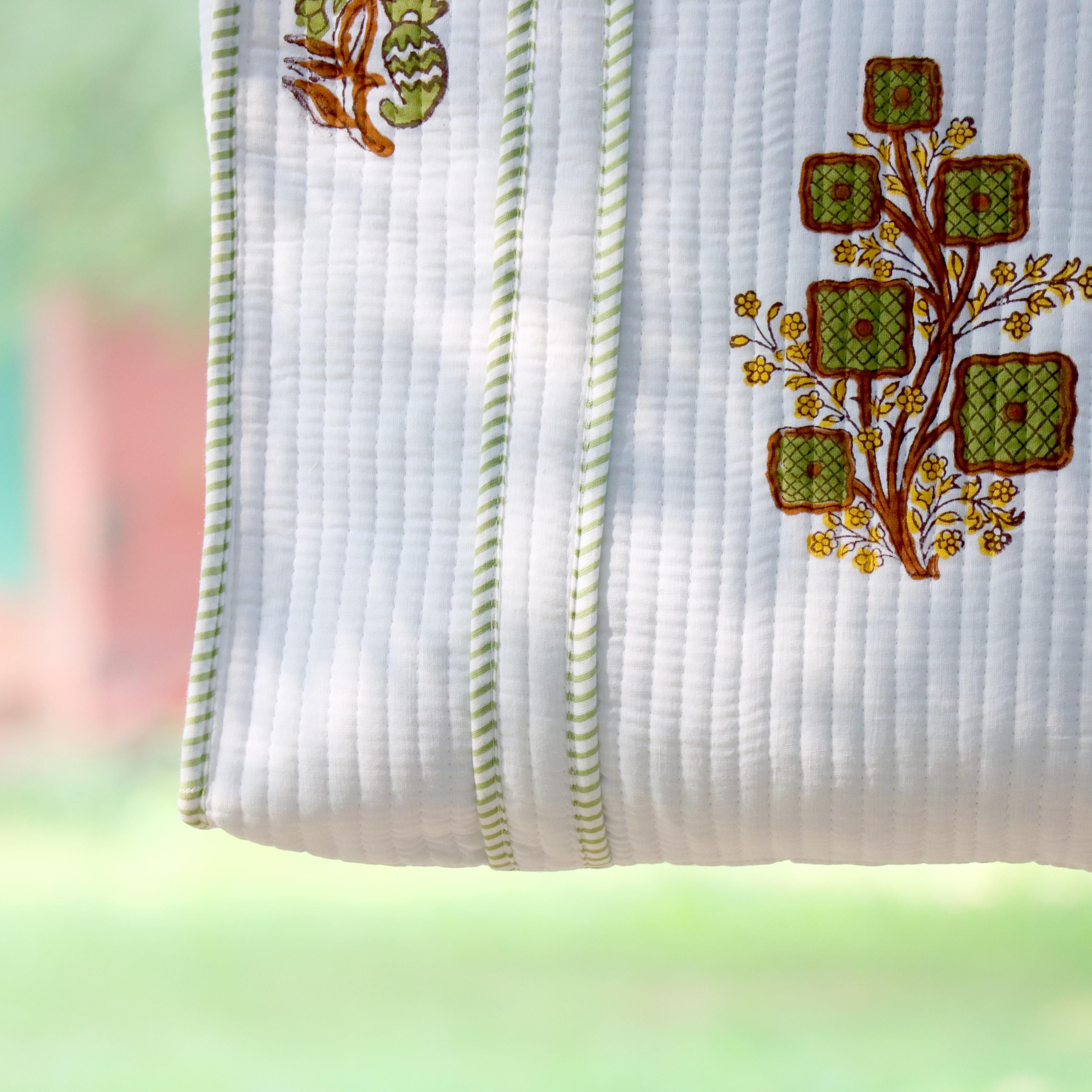 Handmade White Quilted Tote Bag with Embroidery | Floral Cotton Handbag | Minimalist Everyday Tote | Lightweight Shoulder Bag | Gift for Her