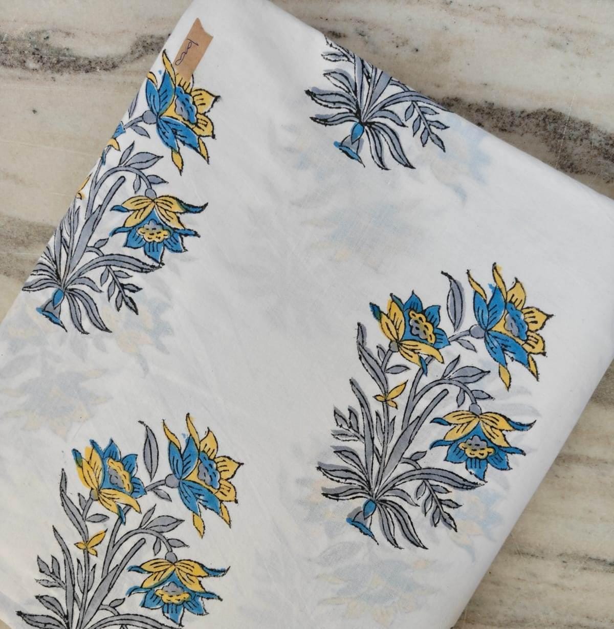 Summer Floral Cotton Fabric, Soft Printed Cotton Fabric by the Yard Blue Yellow Flower Pattern for Dressmaking Breathable Cotton for Dresses