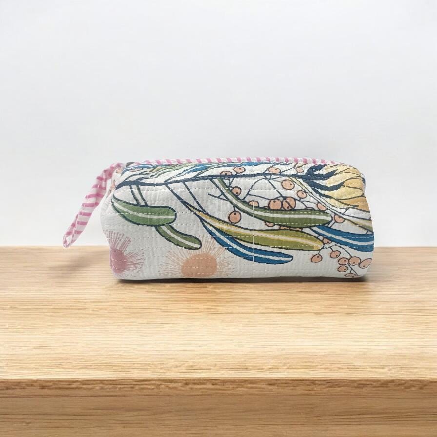 Quilted Floral Makeup Bag, Handmade Cotton Cosmetic Pouch, Modern Botanical Zip Bag, Toiletry Travel Pouch, Small Makeup Organizer, Gifts