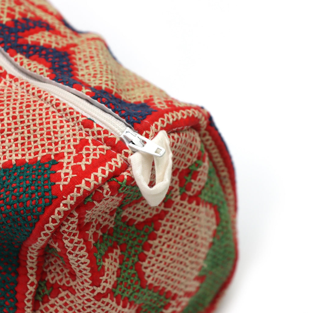 Handcrafted Embroidered Fabric Jewellery Pouch with Zip Closure, Jewellery Bag, Kantha Travel Pouch, Indian Textile Storage Pouch, Gifts
