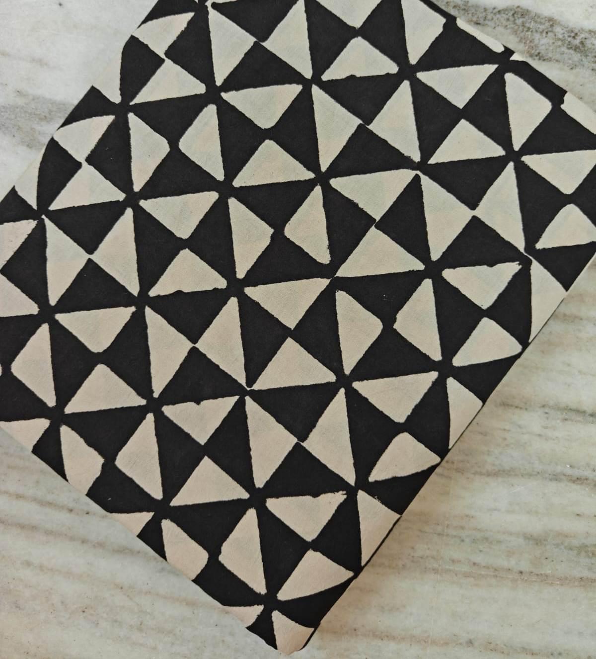 Black and White Geometric Cotton Fabric by Yard, Modern Triangle Print Quilting Fabric, Abstract Cotton Material for Sewing, Home Decor