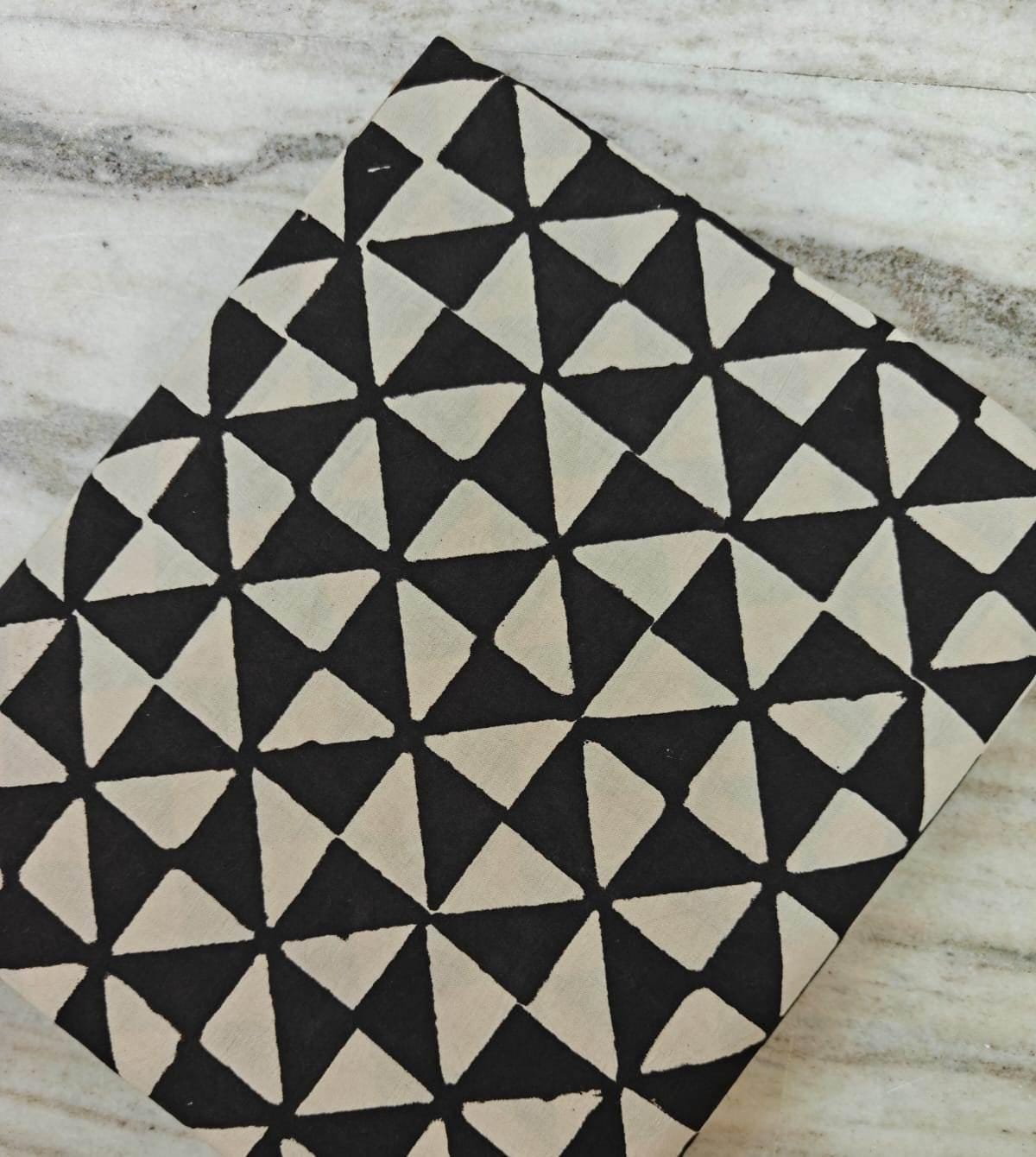 Black and White Geometric Cotton Fabric by Yard, Modern Triangle Print Quilting Fabric, Abstract Cotton Material for Sewing, Home Decor