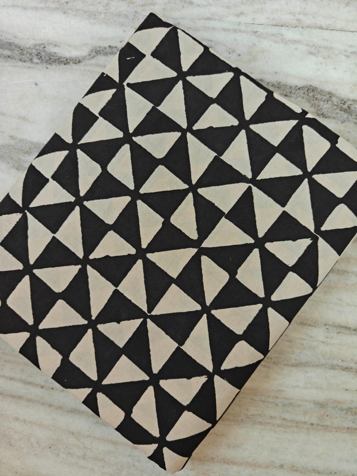 Black and White Geometric Cotton Fabric by Yard, Modern Triangle Print Quilting Fabric, Abstract Cotton Material for Sewing, Home Decor