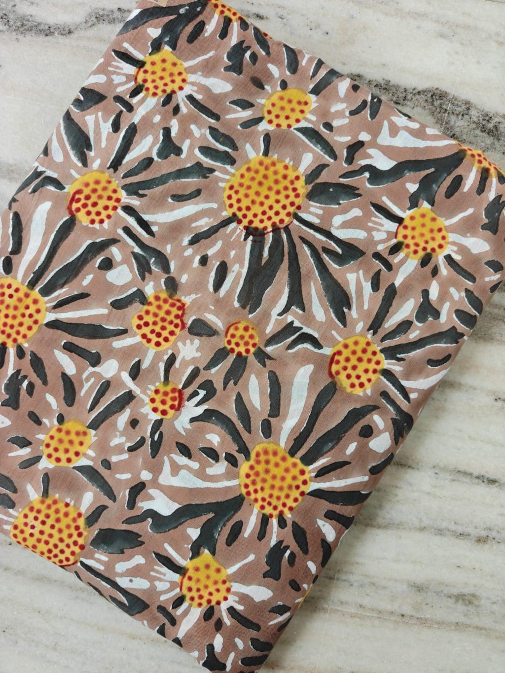 Cotton Fabric by the Yard, Floral Daisy Print Fabric, Hand Painted Style Cotton, Boho Fabric, Sewing & Quilting Fabric, Loose Running Fabric