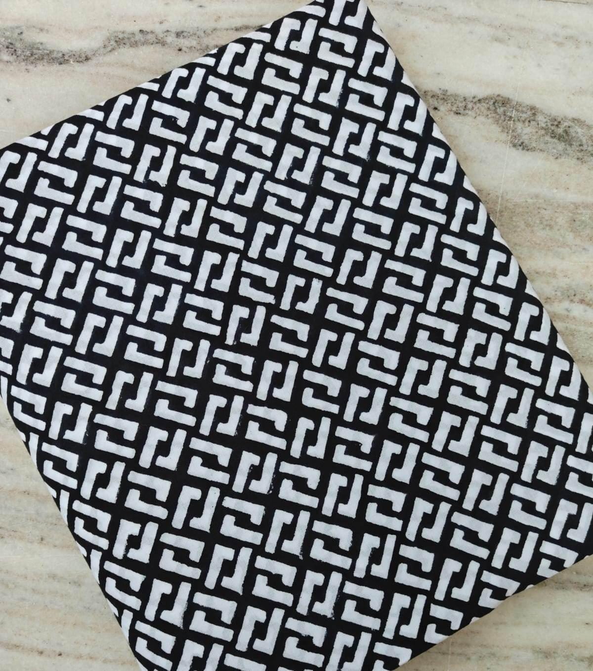 Black White Geometric Cotton Fabric, Modern Abstract Print Fabric, 100% Floral Indian Cotton Fabric by the Yard, Quilting, Sewing Fabric